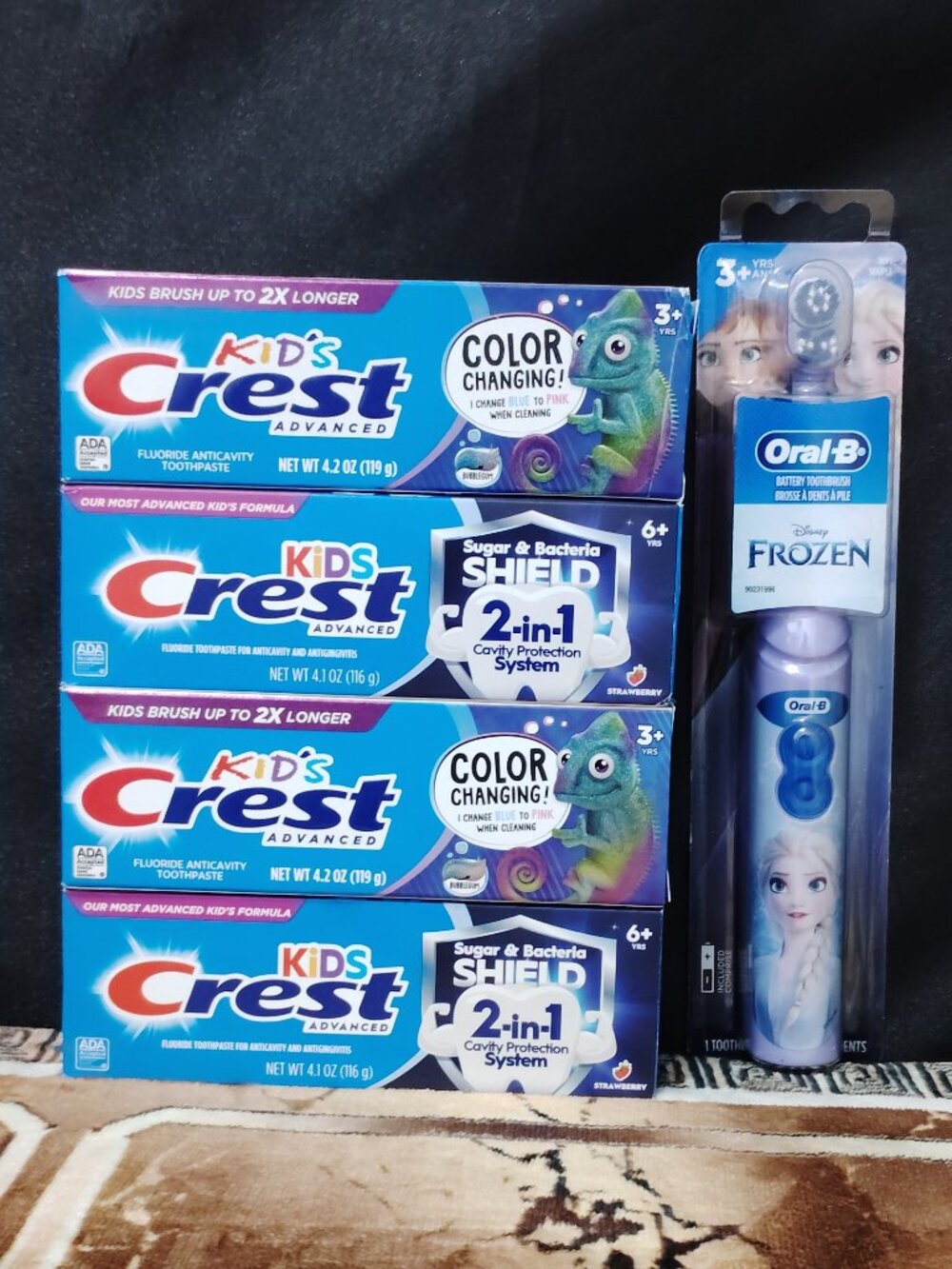 Oral-B Kid's Battery Disney's Frozen Toothbrush / 4 Kids Crest Advanced